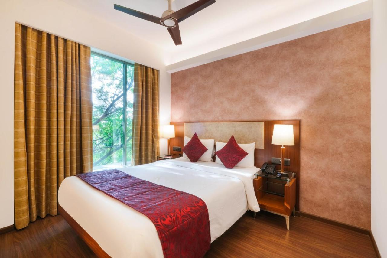 7 Apple Hotel - Viman Nagar プネ エクステリア 写真