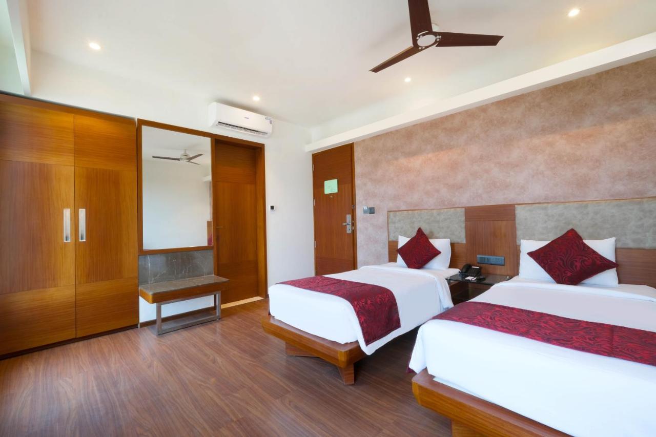 7 Apple Hotel - Viman Nagar プネ エクステリア 写真